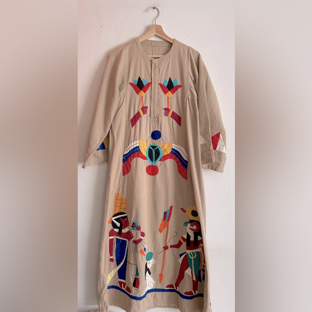 VINTAGE Quilted Egyptian Motif Kaftan